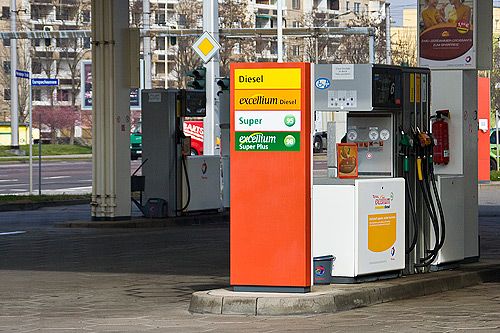 Benzinpreis rutscht weiter ab