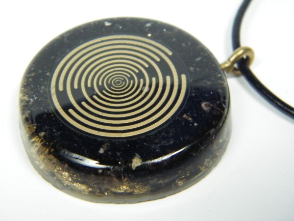 Lakhovsky Multiwellen Amulett