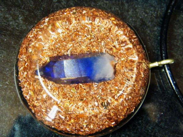Aqua Aura Kristall-Amulett