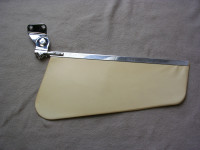 Sonnenblende Li. / beige