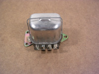 Regler Drehstromlichtm. Krad 14V/15Amp.