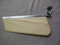 Sonnenblende Re. / beige