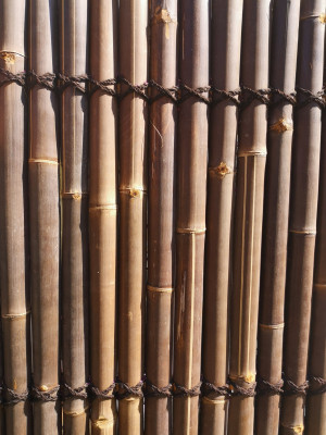 Bambus Sichtschutz, halbes Rohr,  180 cm hoch, 90 cm breit, dunkel, Mindestbestellmenge: 5 Stück
