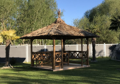 Bambus Pavillon, Gazebo 3,70 x 3,70 m mit Seitenteilen