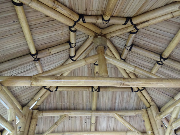 Bambus Pavillon, Gazebo 3,70 x 3,70 m mit Seitenteilen u. Eingang