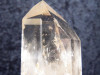 Bergkristall Spitze poliert mit Golden Healer