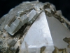 Bergkristallstufe mit Chloritwürfeln aus China