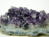 Amethyst Stufe auf weißem Achat