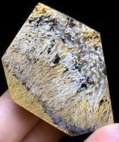 Rutilquarz Freeform Kristall