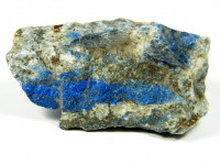 Granat auf Kyanit Kristall