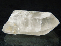 Bergkristall Spitze mit Orthoklas