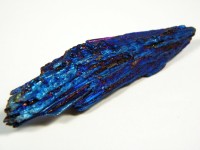 Titanium Aura Kyanit Kristall