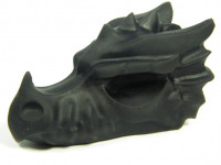 Drachenschädel aus schwarzem Obsidian