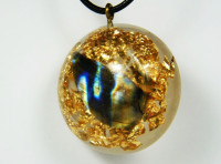 Labradorit Anhänger mit Gold