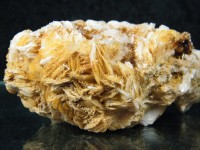Große Baryt Stufe mit Vanadinit aus Marokko