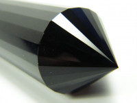 Vogel Cut Kristall 24-seitig aus schwarzem Obsidian