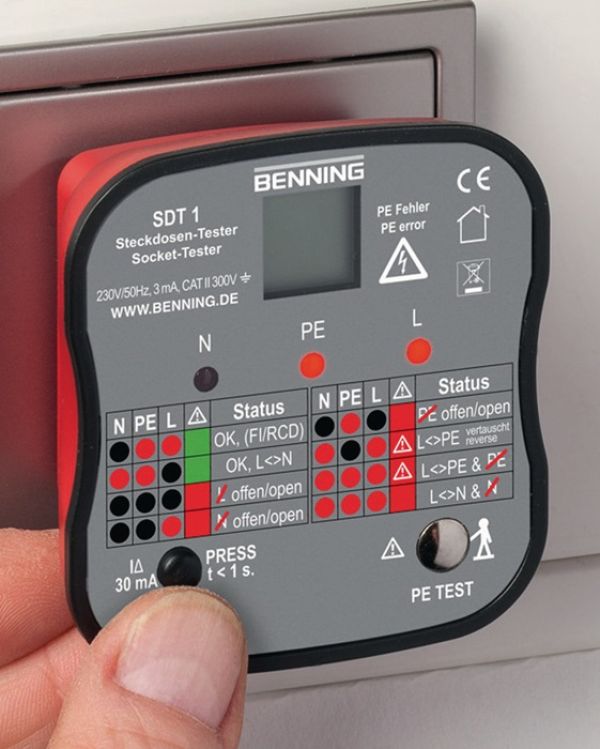 Steckdosentester SDT 1 z.Prüfung v.Schutzkon.steckd.BENNING