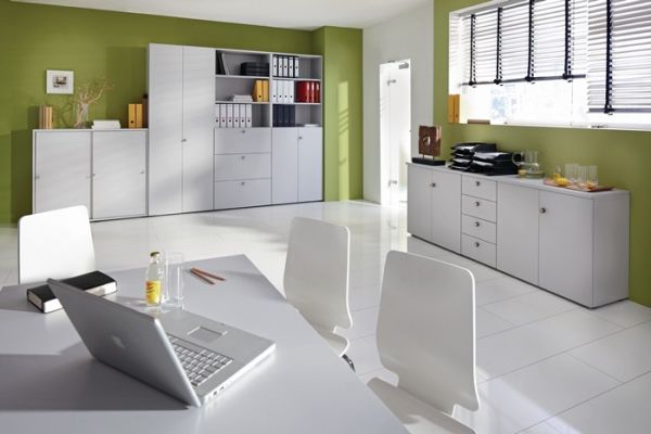 Garderobenschrank