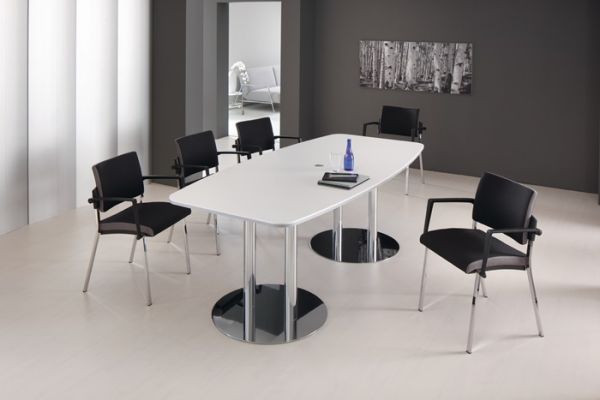 Konferenztisch