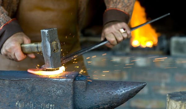 Schmiedekohle Nuss 3 18x30 mm